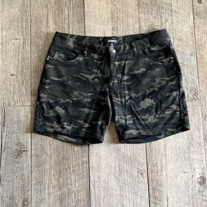 Camo ST33LE 5” Shorts - Black/Olive